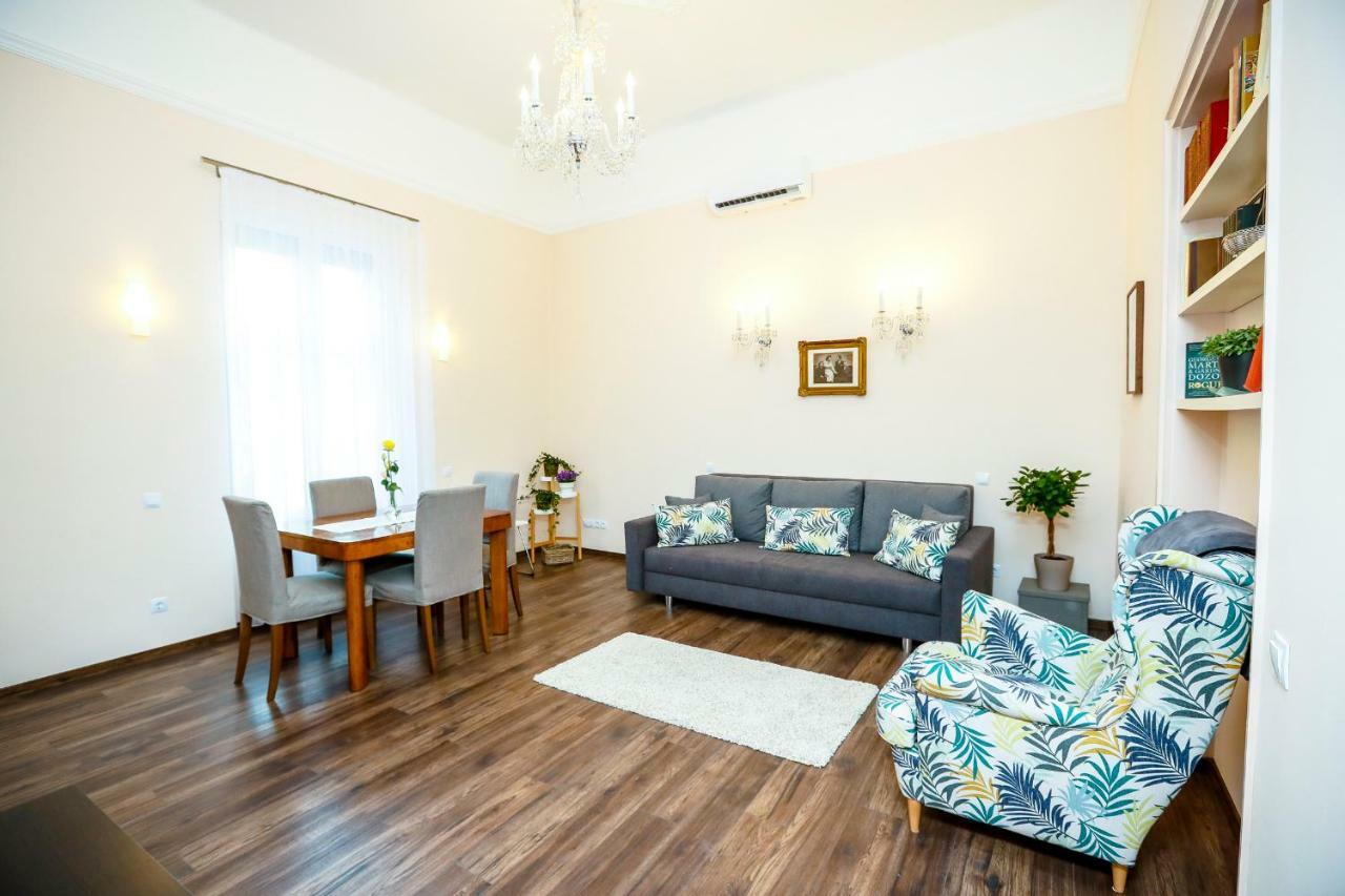 D8 Design Apartment & Studio Eger Eksteriør billede